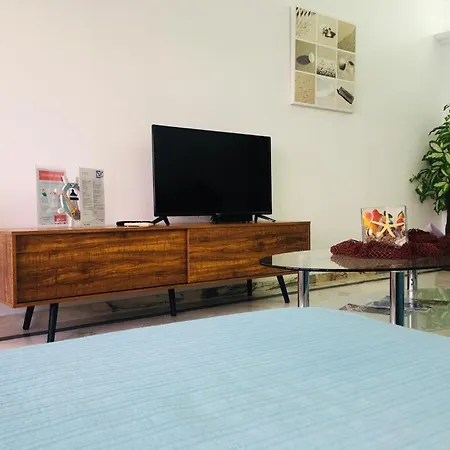 Sun Bay Apartment *